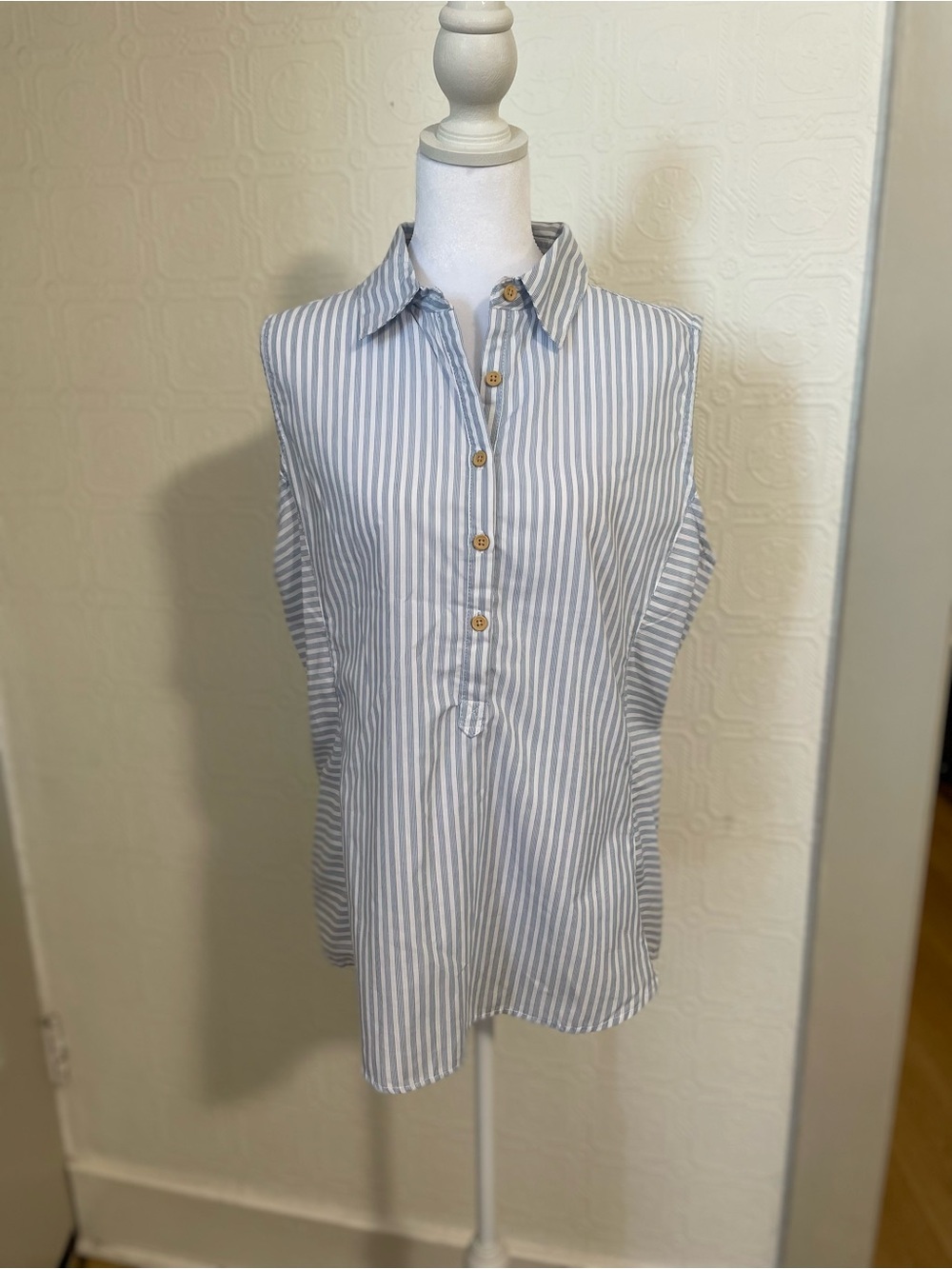 Sleeveless Blue and White Striped Collared Button Top